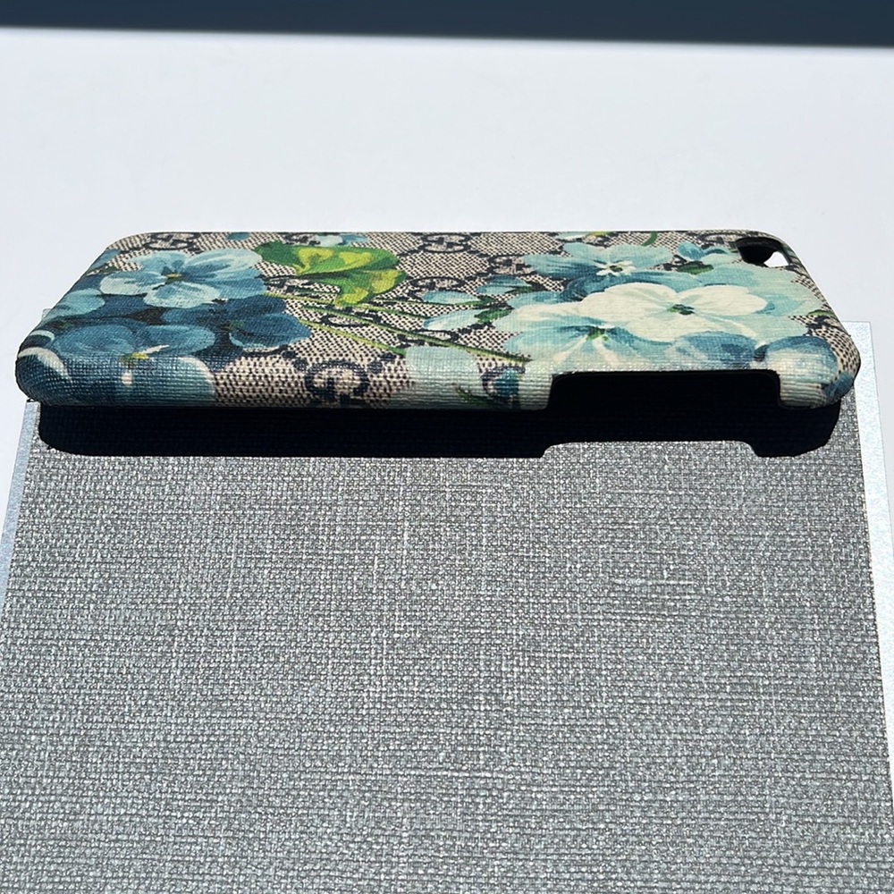 Authentic Gucci GG Blooms iPhone 6/6s Case - Picture 12 of 16
